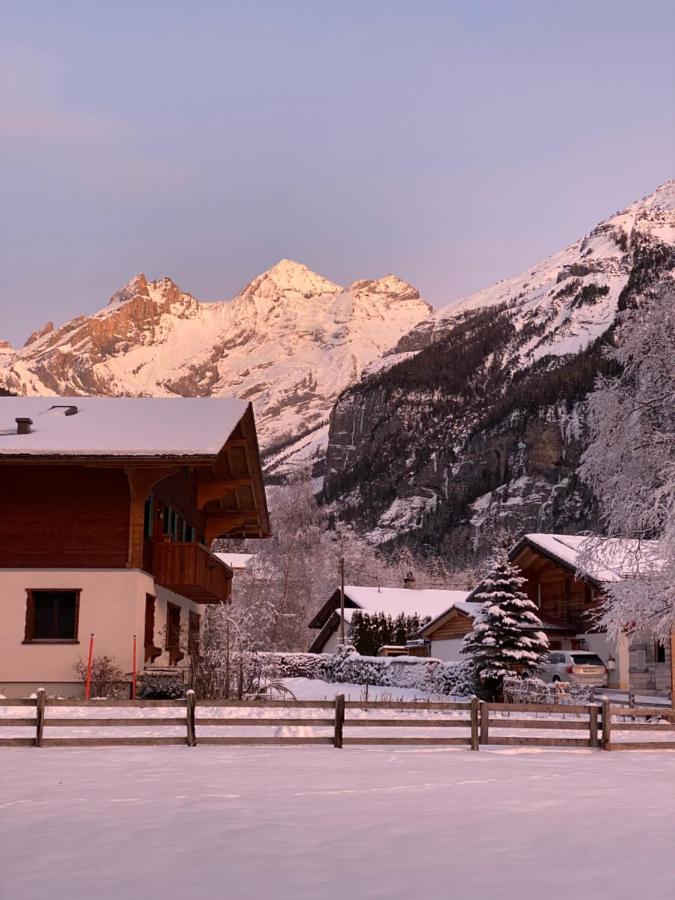 Familienferien im Chalet Bärgli Kandersteg Exterior foto
